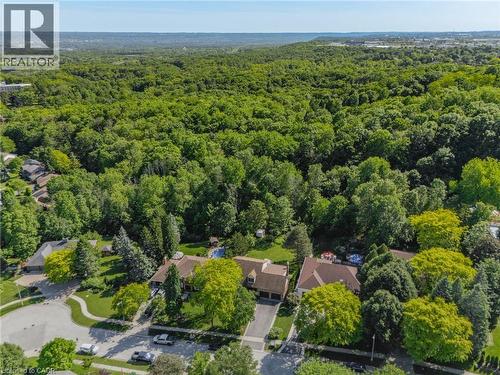 5 Mays Crescent, Waterdown, ON 