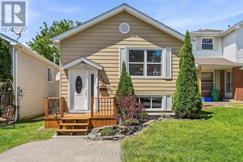 1247 HUNTINGTON CIRCLE  Peterborough (Otonabee Ward 1), ON K9K 2B4