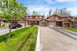 340 DUNSMORE LANE Barrie, ON L4M 7B2