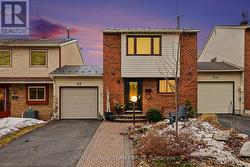 43 WHELAN DRIVE Ottawa, ON K2J 2A3