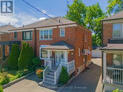 51 FLOYD AVENUE Toronto, ON M4K 2B3