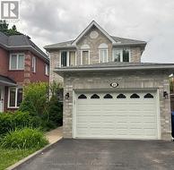 22 CASHEL COURT Aurora, ON L4G 6R8