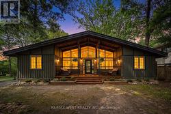 94 28TH STREET N  Wasaga Beach, ON L9Z 2E2