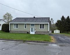 27 Mgr Dionne AVE  Edmundston, NB E3V 4B2