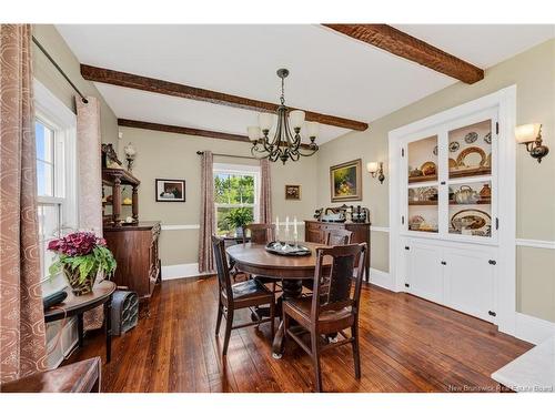 537 Trafalgar Rd, Dundas, NB 