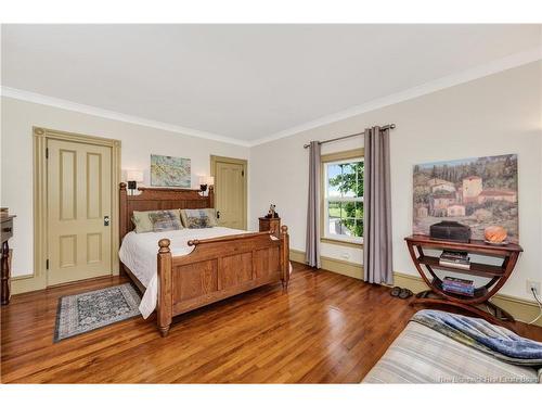 537 Trafalgar Rd, Dundas, NB 