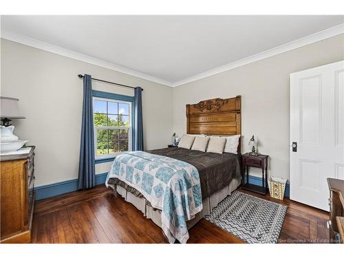 537 Trafalgar Rd, Dundas, NB 