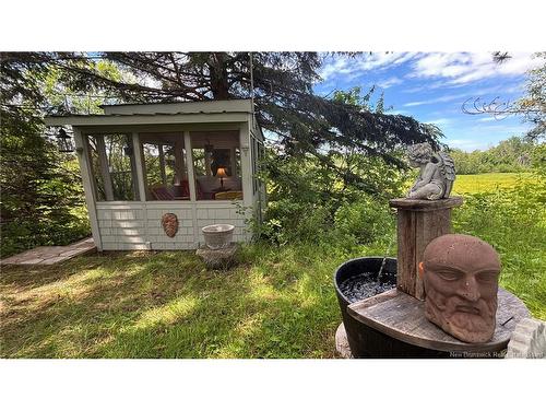 537 Trafalgar Rd, Dundas, NB 