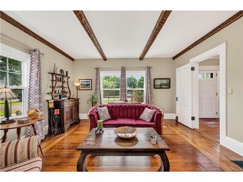 537 Trafalgar Rd, Dundas, NB 