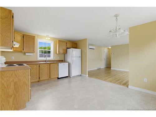 21 Macintosh St, Fredericton, NB 