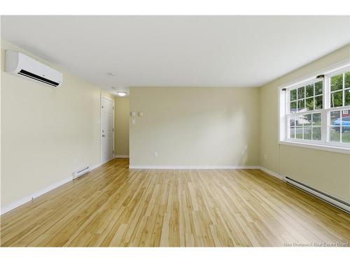 21 Macintosh St, Fredericton, NB 