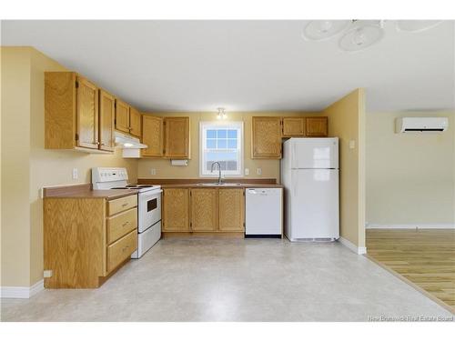 21 Macintosh St, Fredericton, NB 