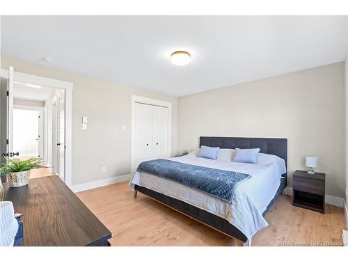 100 Macintosh Blvd, Moncton, NB 