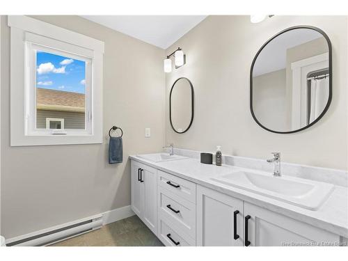 100 Macintosh Blvd, Moncton, NB 