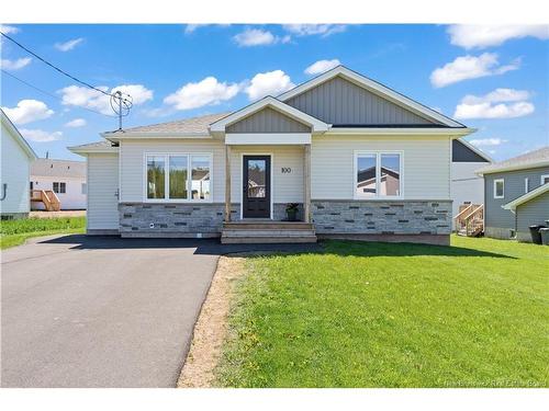 100 Macintosh Blvd, Moncton, NB 