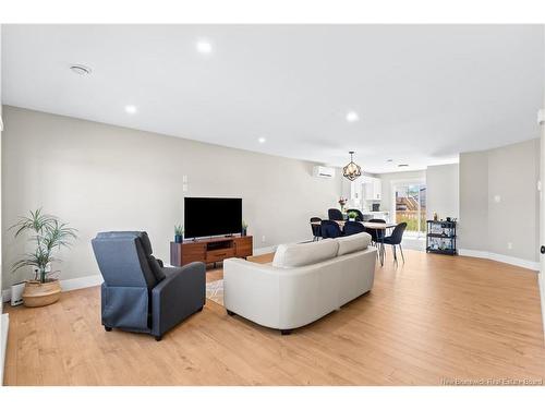 100 Macintosh Blvd, Moncton, NB 