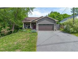 15 Keirstead AVE  Hampton, NB E5N 4Z9