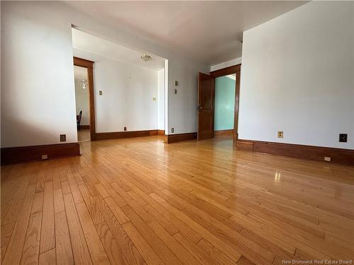 271 Douglas Ave, Bathurst, NB 