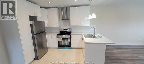 22 Robin Crescent, Lakeshore, ON 