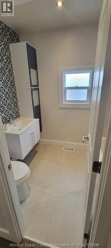 22 Robin Crescent, Lakeshore, ON 