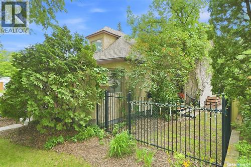 1003 6Th Street E, Saskatoon, SK 