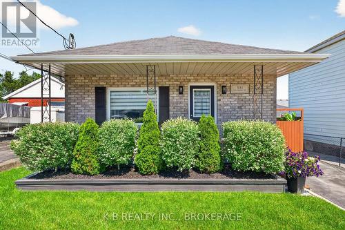 581 DIVISION STREET  Kingston (East Of Sir John A. Blvd), ON K7K 4B7