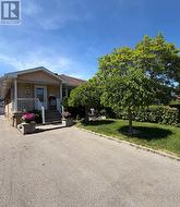 MAIN - 24 CLARION ROAD Toronto, ON M9R 3Y5
