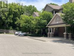 24 HARRIS AVENUE Brantford, ON N3R 2E9