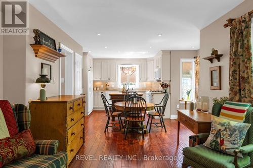 33 Falling Brook Drive, Barrie, ON 