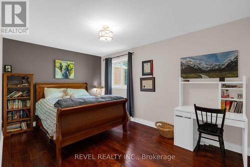 33 Falling Brook Drive, Barrie, ON 