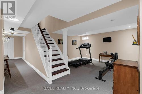 33 Falling Brook Drive, Barrie, ON 