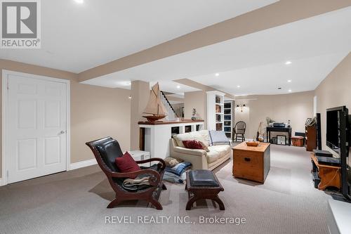 33 Falling Brook Drive, Barrie, ON 