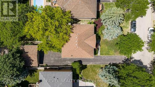33 Falling Brook Drive, Barrie, ON 