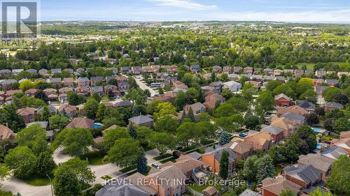 33 Falling Brook Drive, Barrie, ON 