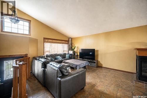 703 Beechmont Lane, Saskatoon, SK 