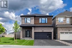 236 CALVINGTON AVENUE  Ottawa, ON K2T 0P9