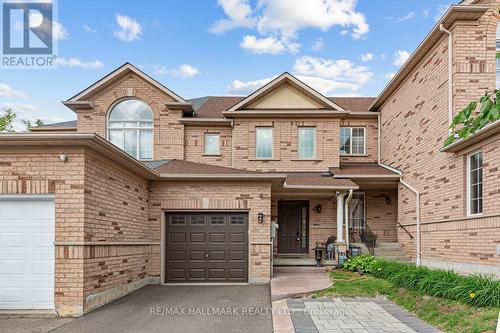 4 DEBONAIR STREET  Richmond Hill, ON L4C 0R2