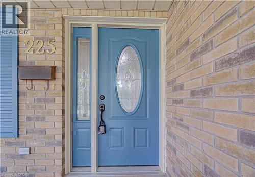 225 Dartmoor Crescent, Waterloo, ON 