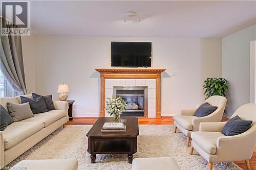 225 Dartmoor Crescent, Waterloo, ON 