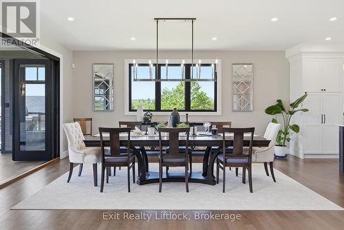 1125 Deyell Line, Cavan Monaghan (Cavan-Monaghan), ON - Indoor Photo Showing Dining Room