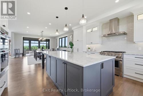 1125 Deyell Line, Cavan Monaghan (Cavan-Monaghan), ON - Indoor Photo Showing Kitchen With Upgraded Kitchen