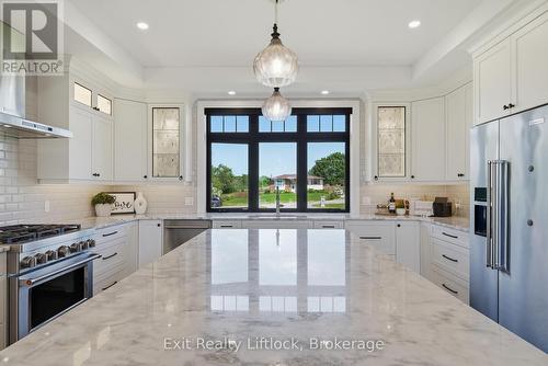 1125 Deyell Line, Cavan Monaghan (Cavan-Monaghan), ON - Indoor Photo Showing Kitchen With Upgraded Kitchen