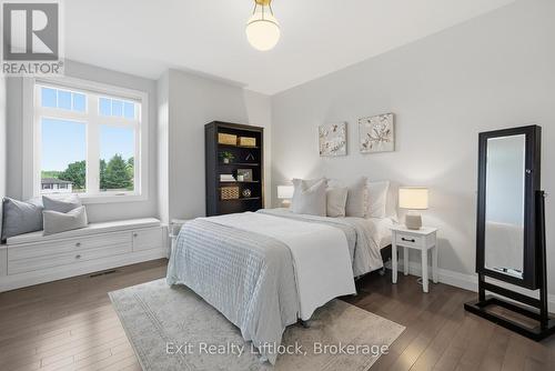 1125 Deyell Line, Cavan Monaghan (Cavan-Monaghan), ON - Indoor Photo Showing Bedroom
