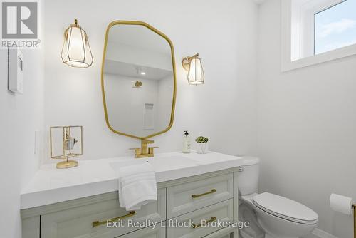 1125 Deyell Line, Cavan Monaghan (Cavan-Monaghan), ON - Indoor Photo Showing Bathroom
