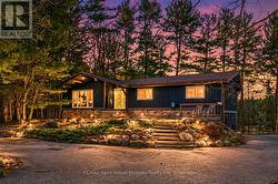 11 BRENDA AVENUE  Parry Sound, ON P2A 2Y9