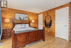 Primary Bedroom - 