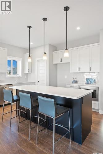 10 Vancouver Crescent, Pilot Butte, SK - Indoor Photo Showing Kitchen With Upgraded Kitchen