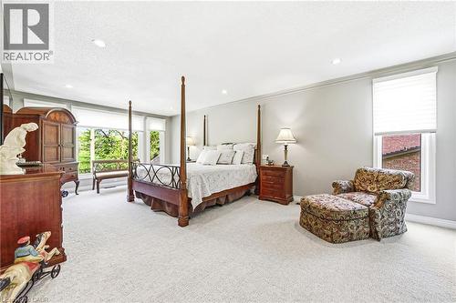 33 Golfview Crescent, Dundas, ON 