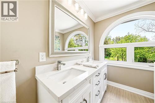 33 Golfview Crescent, Dundas, ON 