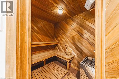 33 Golfview Crescent, Dundas, ON 